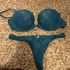 34C Victoria’s Secret set
